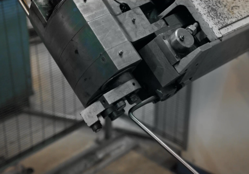 Automat CNC do przestrzennego gięcia drutu Huron